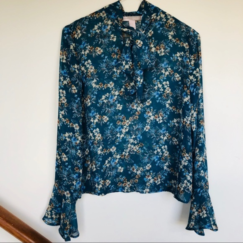sheer floral bell sleeve neck tie top